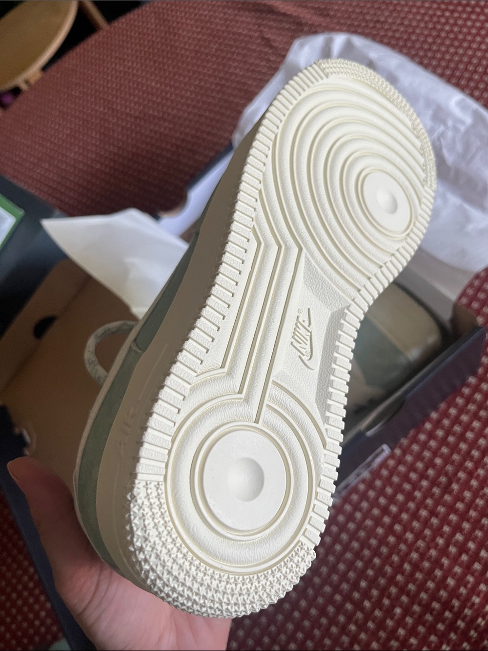 Nike Air Force 1 ‘07 LV8 Enamel Green/ Sail Low-Top Sneakers - Picture 3 of 8